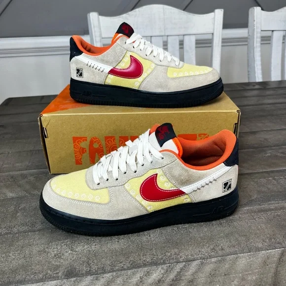 Nike Air Force 1 Low '07 LX
Somos Familia Men's Size 8 - Picture 1 of 7